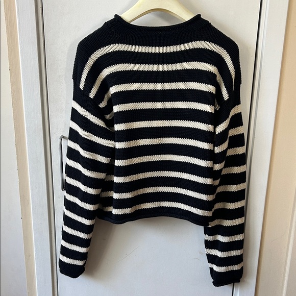 Ralph Lauren Purple Label Black and Cream Striped Crewneck Sweater L / M - Picture 4 of 5